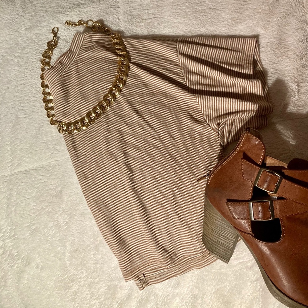 Forever 21 Cropped Striped TShirt Small